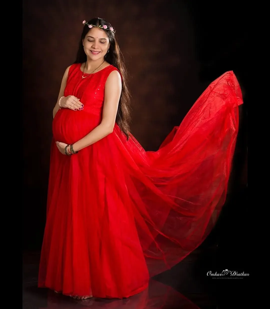 Maternity photography in Ratnagiri and the Konkan coast by OM Digital Photo Studio, photo 1 of 6