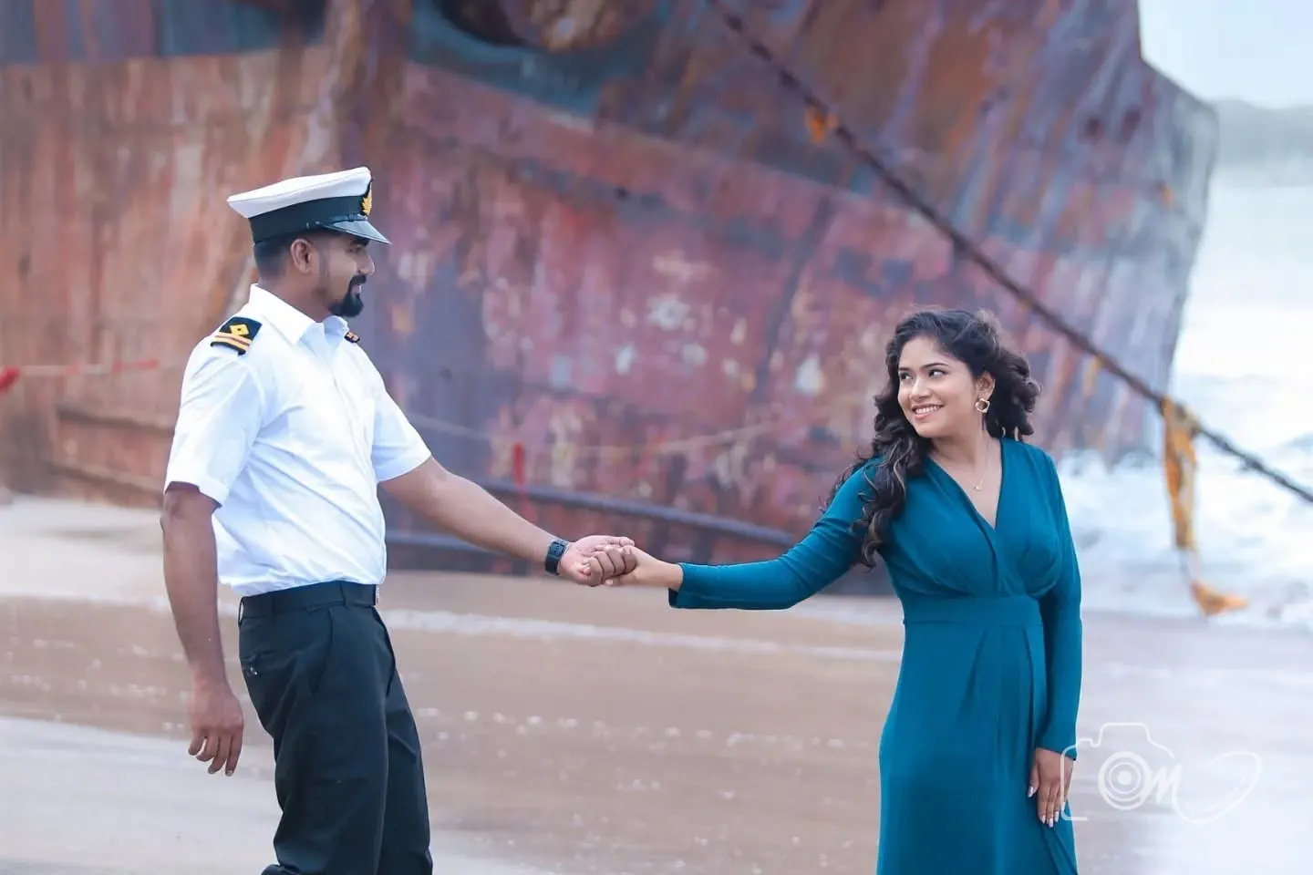 Pre-Wedding photography in Ratnagiri and the Konkan coast by OM Digital Photo Studio, photo 2 of 2
