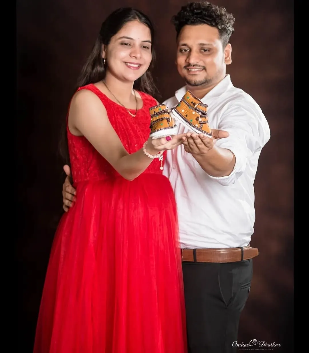 Maternity photography in Ratnagiri and the Konkan coast by OM Digital Photo Studio, photo 4 of 6